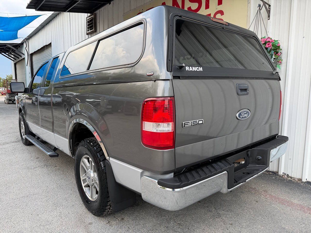 Used 2005 Ford F150 XLT RWD image 10