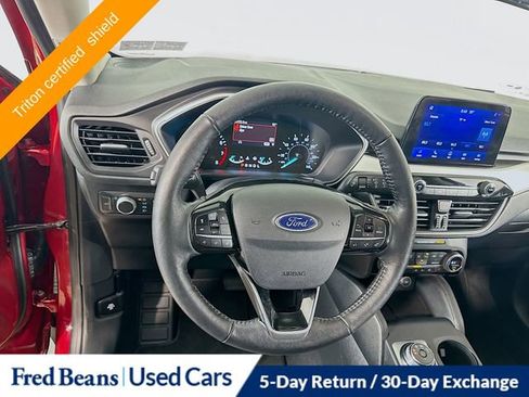 Used 2021 Ford Escape SE w/ Convenience Package image 18