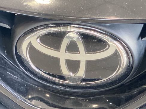 Used 2023 Toyota Camry SE AWD/4WD image 10