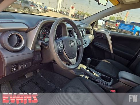 Used 2015 Toyota RAV4 LE FWD image 21