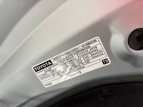Used 2023 Toyota Highlander XSE FWD image 10