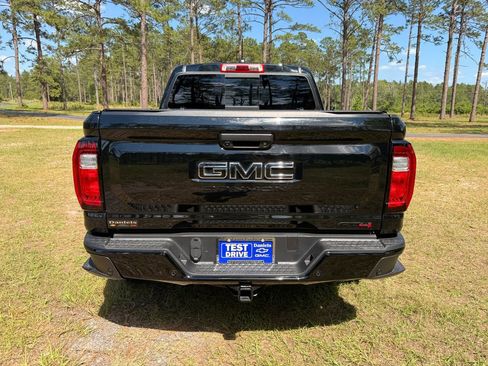Used 2023 GMC Canyon AT4 w/ Technology Package AWD/4WD image 4