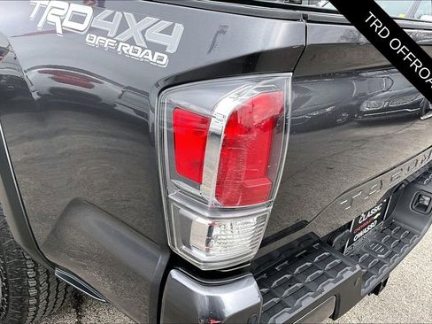 Used 2021 Toyota Tacoma TRD Off-Road image 23