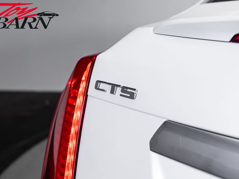 Used 2017 Cadillac CTS V w/ Luxury Package RWD image 13