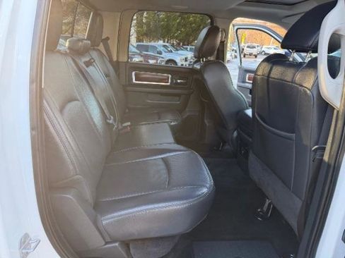 Used 2011 RAM 1500 Laramie image 30