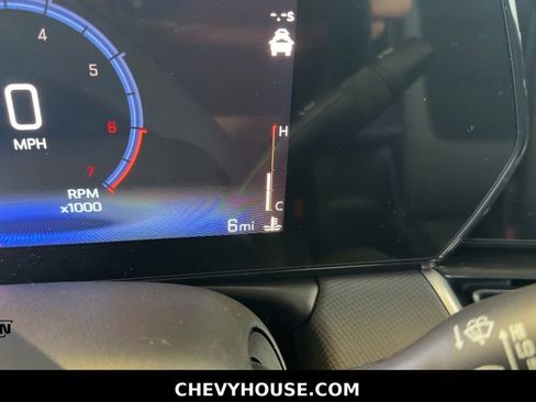 New 2026 Chevrolet TrailBlazer LT w/ Convenience Package FWD image 16