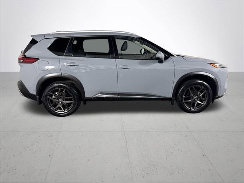 Used 2022 Nissan Rogue Platinum w/ Head-Up Display Package AWD/4WD image 5