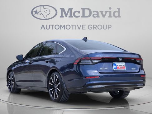 Used 2023 Honda Accord Touring image 4