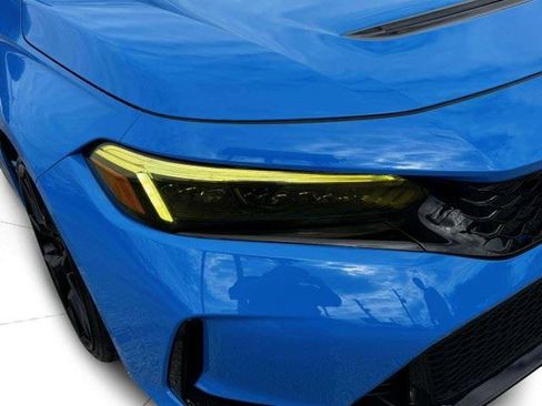 Used 2023 Honda Civic Type R image 11