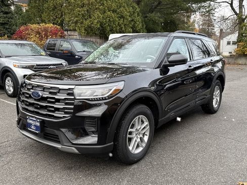 Used 2026 Ford Explorer Active image 8