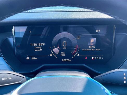 Used 2025 GMC Acadia Elevation image 25