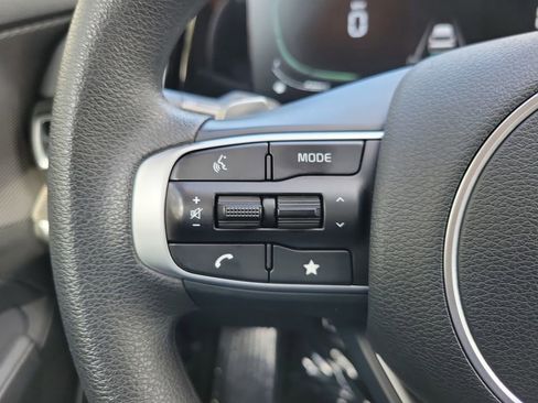 Used 2023 Kia Sportage LX FWD image 18
