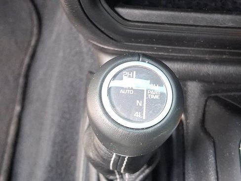 Used 2023 Jeep Wrangler Unlimited Sahara AWD/4WD image 20