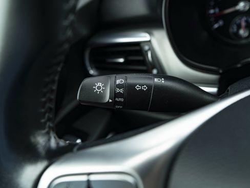 Used 2022 Kia Telluride LX AWD/4WD image 24