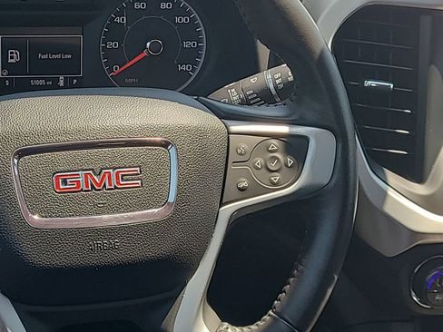 Used 2019 GMC Acadia SLE FWD image 21