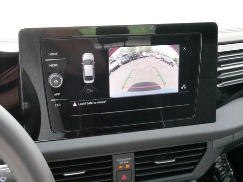 Certified 2026 Volkswagen Jetta SE FWD image 28