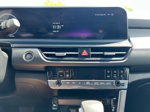 Certified 2024 Kia Seltos EX AWD/4WD image 15