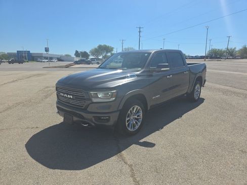 Used 2022 RAM 1500 Laramie w/ Laramie Southwest Edition image 7