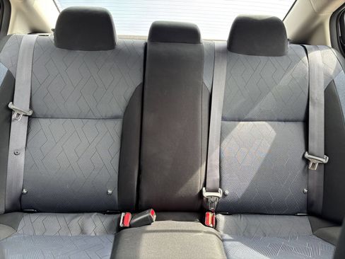 Used 2025 Nissan Versa SV FWD image 36