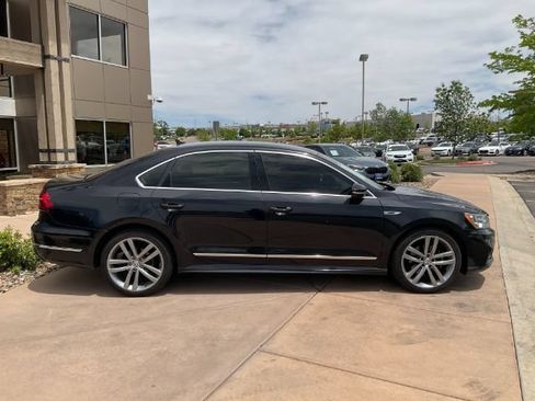 Used 2017 Volkswagen Passat 1.8T R-Line FWD image 10