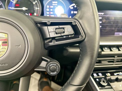 Certified 2022 Porsche 911 Targa 4S AWD/4WD image 14