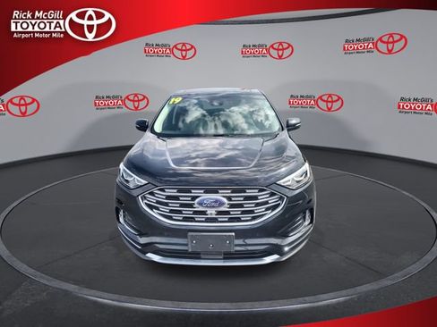 Used 2019 Ford Edge Titanium w/ Equipment Group 301A AWD/4WD image 3