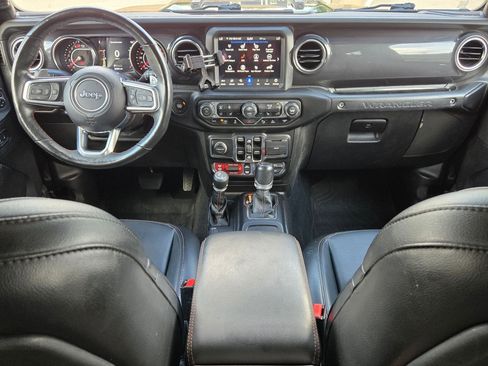 Used 2022 Jeep Wrangler Unlimited Rubicon AWD/4WD image 17