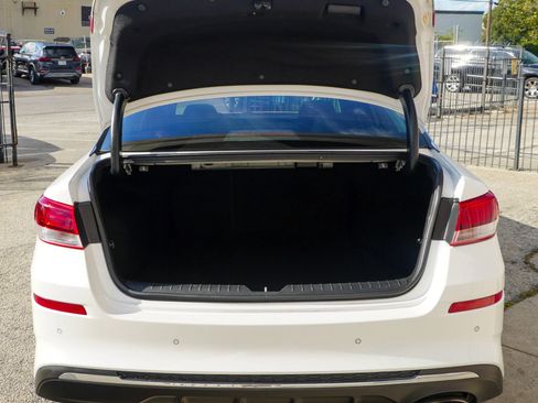 Used 2020 Kia Optima LX image 14