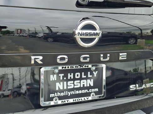 Certified 2021 Nissan Rogue SL AWD/4WD image 30
