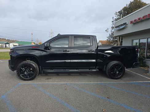 Used 2020 Chevrolet Silverado 1500 LT Trail Boss w/ Midnight Edition image 7