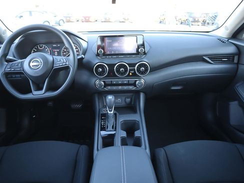 Used 2025 Nissan Sentra S image 16