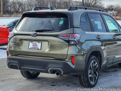 Used 2025 Subaru Forester Limited w/ Popular Package #2 image 6