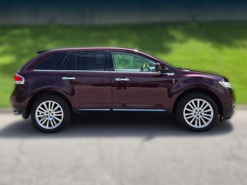 Used 2011 Lincoln MKX 2WD w/ 102A Rapid Spec Order Code image 6