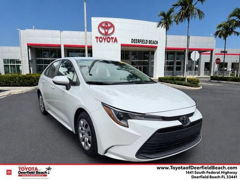 Used 2023 Toyota Corolla LE FWD image 1