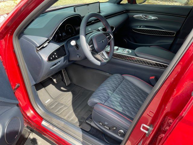 Used 2023 Genesis GV70 3.5T Sport w/ Sport Prestige Package AWD/4WD image 14