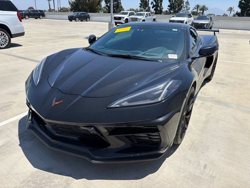 Used 2021 Chevrolet Corvette Stingray Preferred Conv w/ Z51 Performance Package RWD image 2