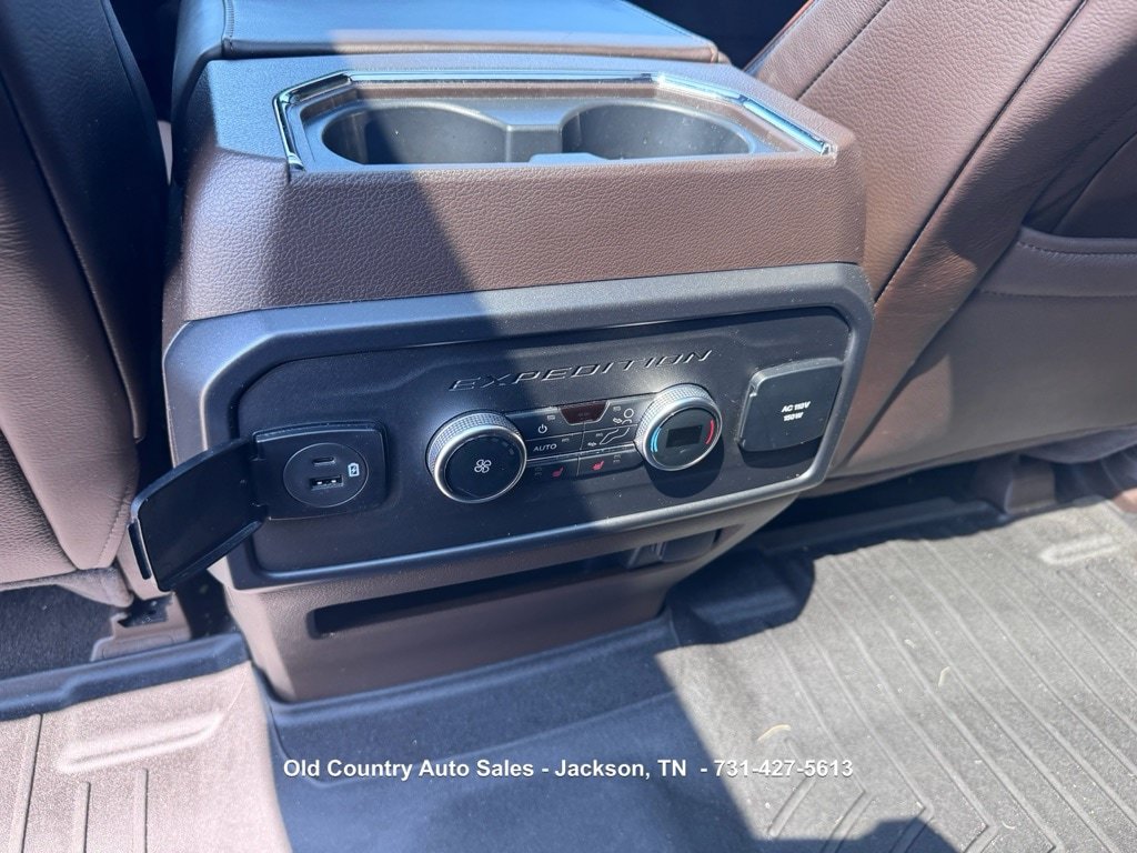 Used 2023 Ford Expedition Max King Ranch RWD image 15