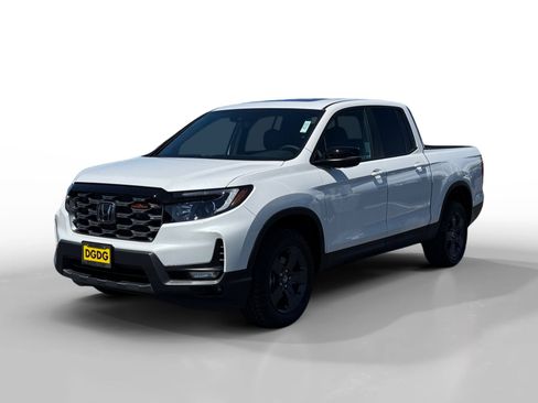 New 2026 Honda Ridgeline TrailSport image 1