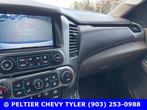 Used 2019 Chevrolet Suburban LT image 16