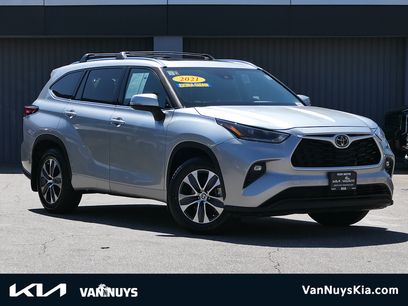 Used 2021 Toyota Highlander XLE