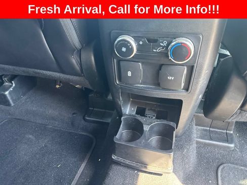 Used 2022 Ford Explorer XLT w/ Equipment Group 202A AWD/4WD image 38
