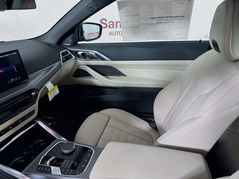 New 2026 BMW 440i xDrive Convertible image 32