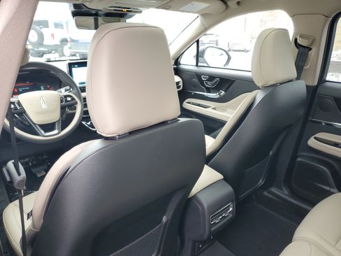 New 2026 Lincoln Corsair Premiere image 26