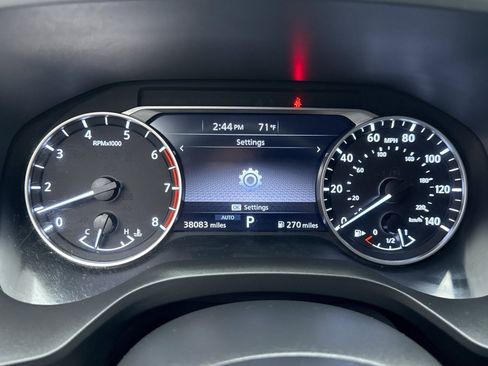 Used 2023 Nissan Rogue SV AWD/4WD image 13