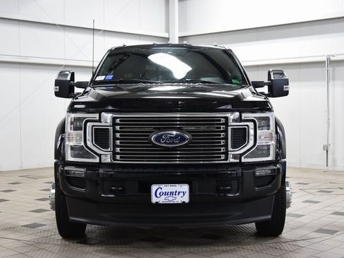Used 2021 Ford F450 Platinum w/ FX4 Off-Road Package image 2