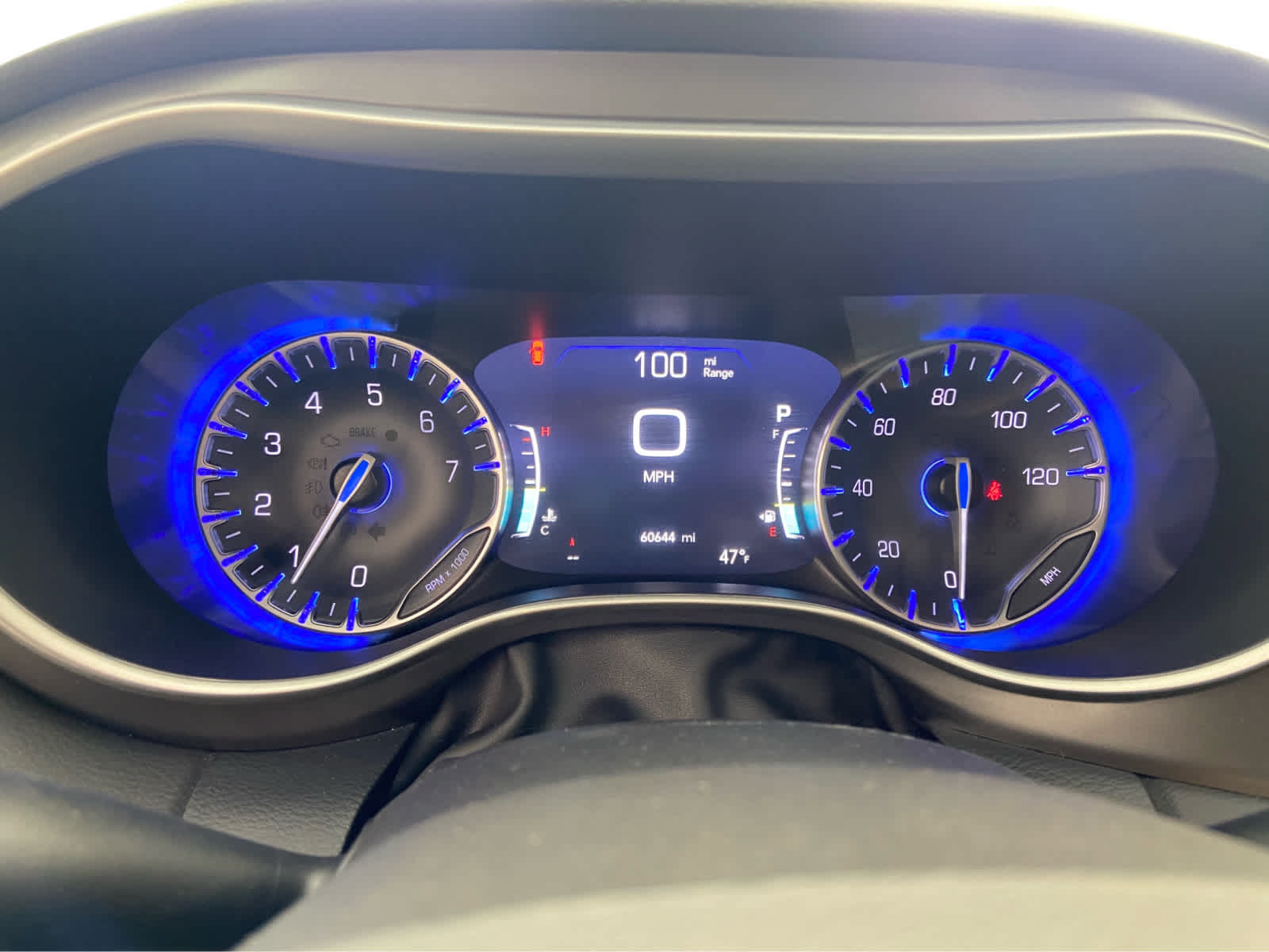 Used 2024 Chrysler Pacifica Touring-L FWD image 26