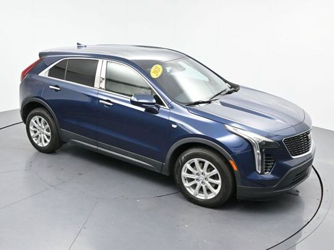 Used 2021 Cadillac XT4 Luxury w/ Cold Weather Package AWD/4WD image 40
