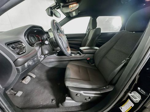 Used 2025 Dodge Durango GT AWD/4WD image 13