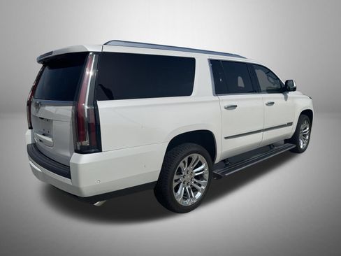 Used 2020 Cadillac Escalade ESV Platinum AWD/4WD image 4