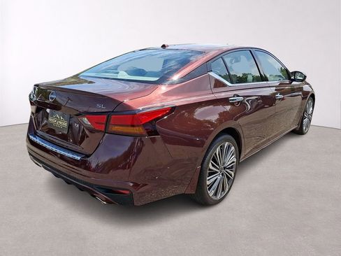 Used 2023 Nissan Altima 2.5 SL FWD image 7